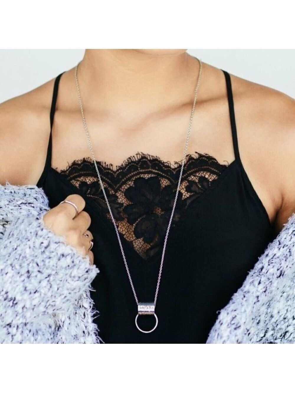 REVEL NECKLACE - Picture 3 of 4
